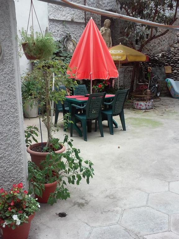 Guest House Marina Tbilisi Exterior foto
