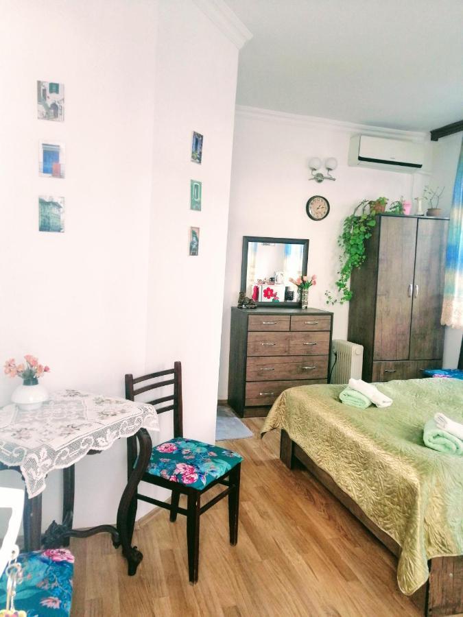 Guest House Marina Tbilisi Exterior foto